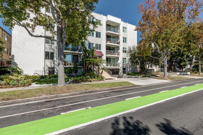 Casa Hermosa in Santa Monica, CA - Foto de edificio - Building Photo