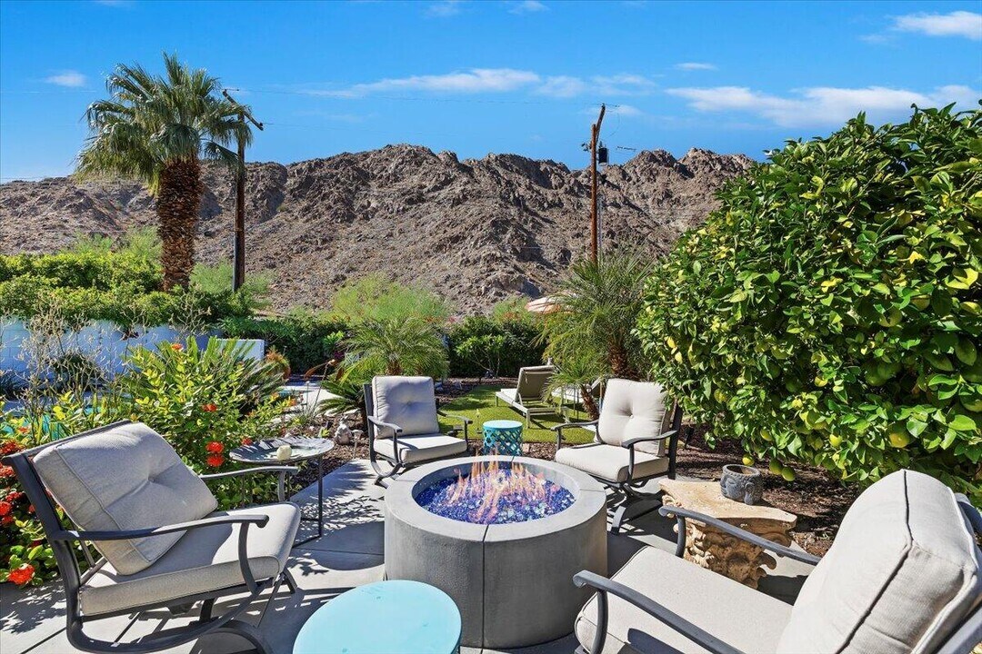 52273 Avenida Madero in La Quinta, CA - Building Photo