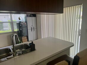 7 Amherst Ct in Royal Palm Beach, FL - Building Photo - Building Photo