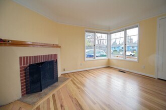 6024 NE 17th Ave in Portland, OR - Building Photo - Building Photo