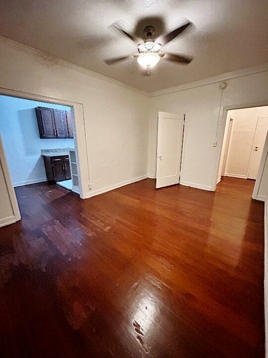1523 N McCadden Pl in Los Angeles, CA - Building Photo