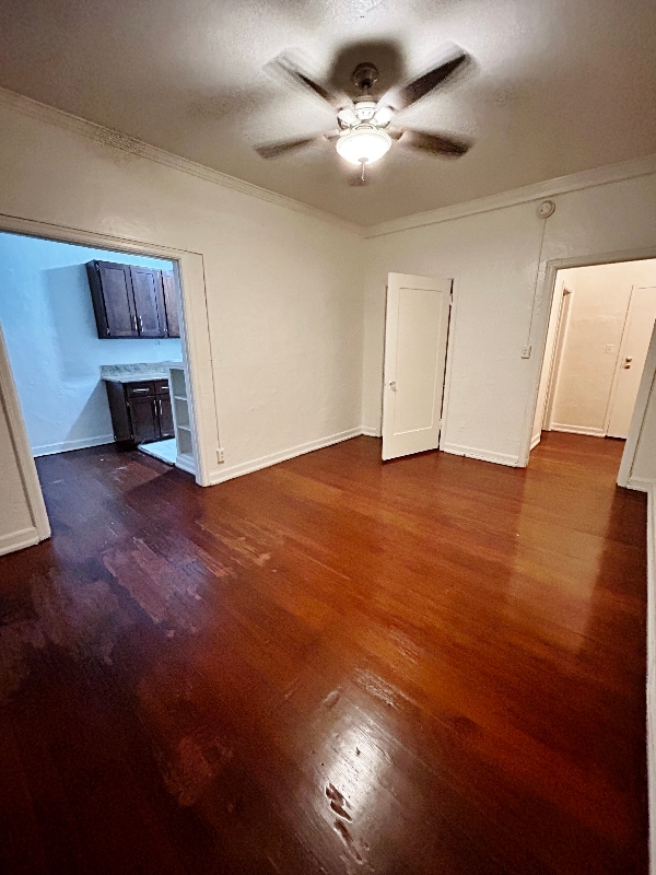 property at 1523 N McCadden Pl