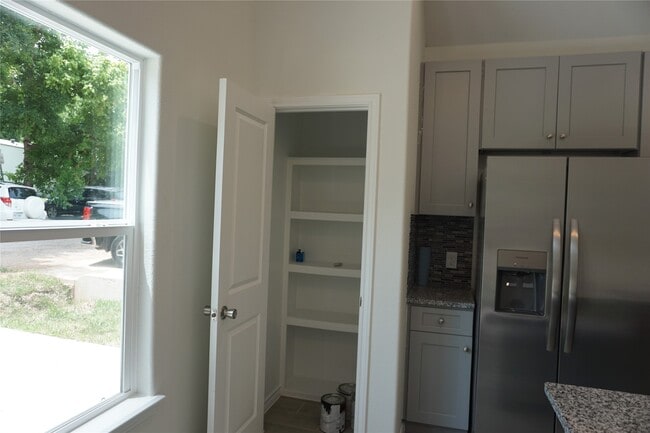 11652 Vistawood St in Willis, TX - Building Photo - Building Photo