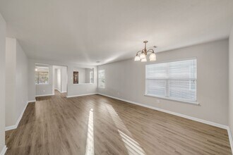 9518 Milas Way in Sugar Land, TX - Building Photo - Building Photo