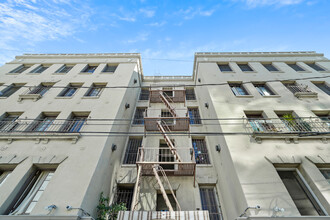 Lahabra Apartments in Los Angeles, CA - Building Photo - Building Photo