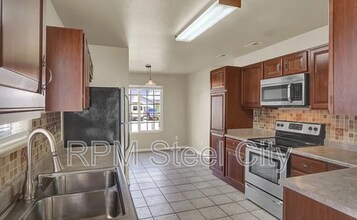 2004 Mirror Ct in Pueblo, CO - Building Photo - Building Photo