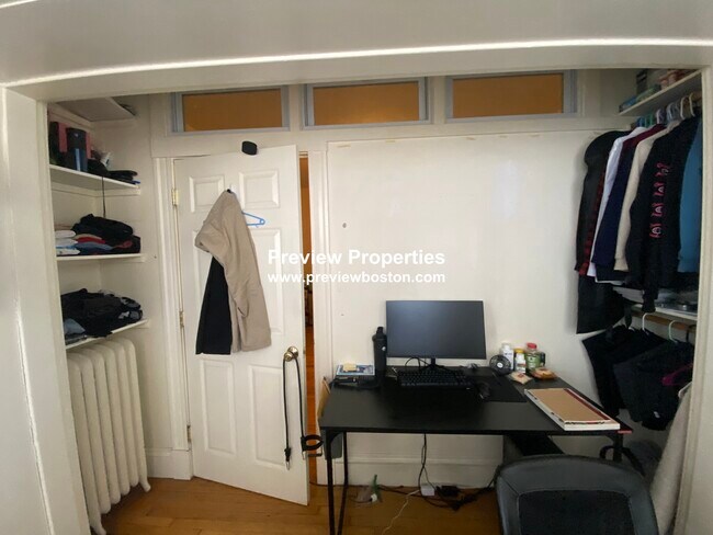 50 Chester St, Unit 9 in Boston, MA - Building Photo - Building Photo