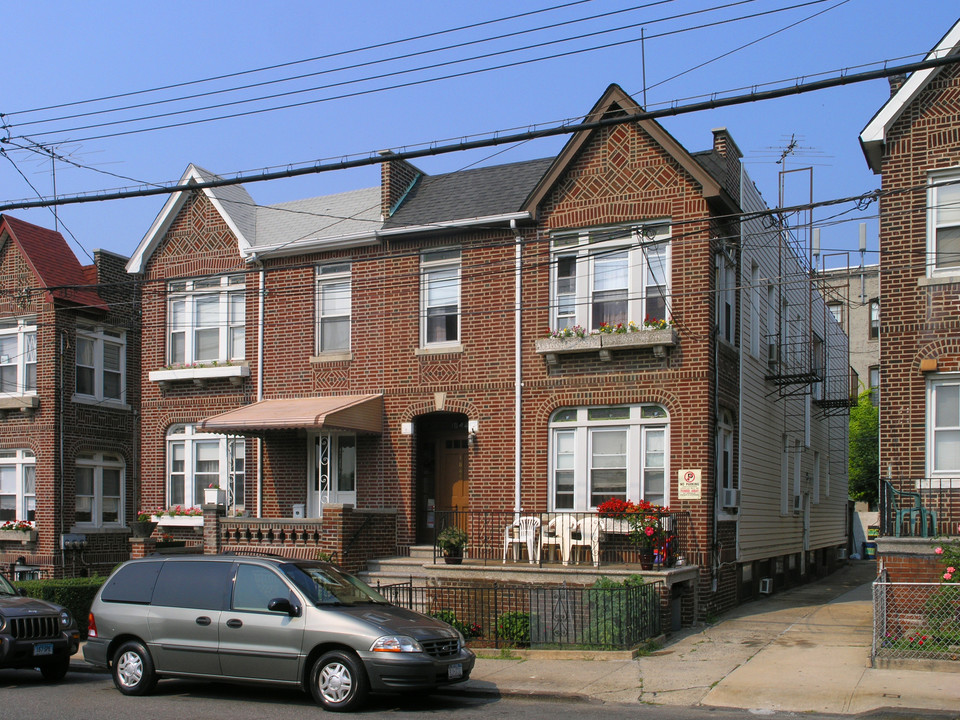 1844 Fowler Ave in Bronx, NY - Foto de edificio