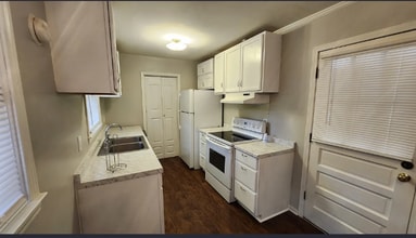 260 Gentry Dr in Athens, GA - Building Photo - Building Photo