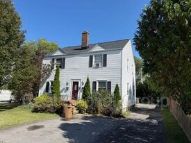 1 Virginia Rd in Buffalo, NY - Building Photo