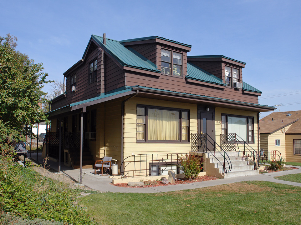 1041 SW 3rd Ave in Ontario, OR - Foto de edificio