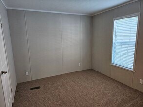 2320 Catalpa St in Liberty, MO - Building Photo - Building Photo