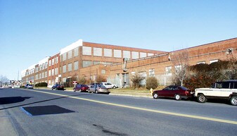 601-699 E Broad St in Bethlehem, PA - Building Photo