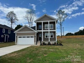 8078 Blackwood Rd in Denver, NC - Building Photo