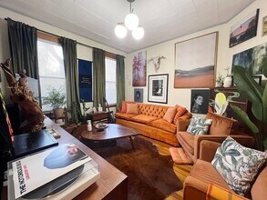 223 Paris St-Unit -1 in Boston, MA - Building Photo - Building Photo