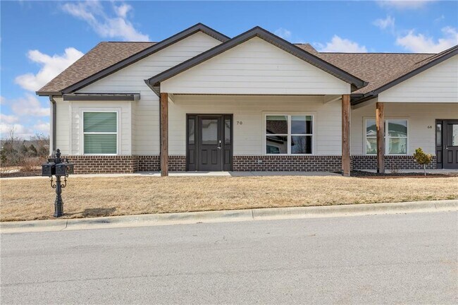 property at 51 Countryside Cir