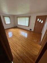 42057 County Road 1, Unit Main Level Suite in Rice, MN - Building Photo - Building Photo