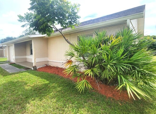 140 Harness Ln in Kissimmee, FL - Foto de edificio - Building Photo