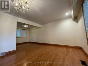 4327 Mitchell Ave in Niagara Falls, ON - Building Photo - Building Photo
