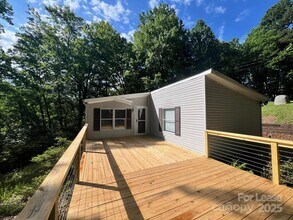491 Robinson Rd in Mooresville, NC - Building Photo - Building Photo