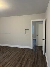 264 SW 19th Rd in Miami, FL - Building Photo - Building Photo