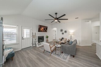 9040 Weller Ln in Fort Worth, TX - Building Photo - Building Photo