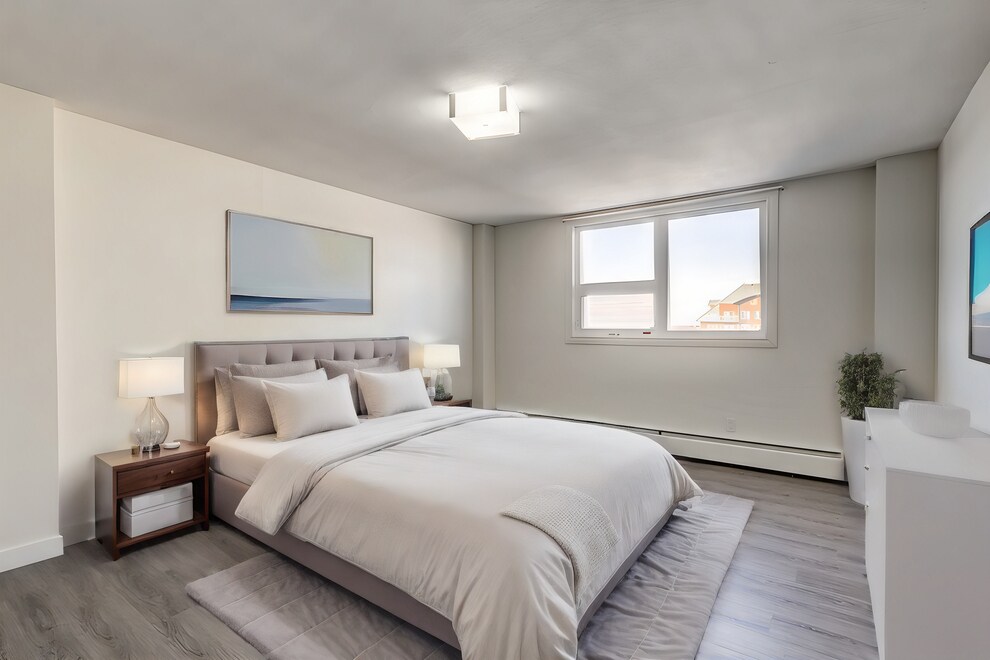 Fontana Place in Edmonton, AB - Building Photo