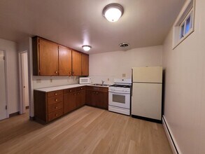 1426 W 15th Ave in Anchorage, AK - Building Photo - Building Photo