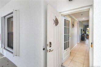 6062 SE Landing Way in Stuart, FL - Building Photo - Building Photo