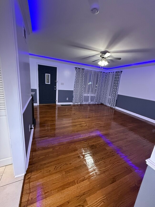 8401 S Scottsdale Ave in Chicago, IL - Building Photo - Building Photo