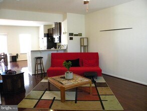 652 E Chestnut St in Souderton, PA - Building Photo - Building Photo