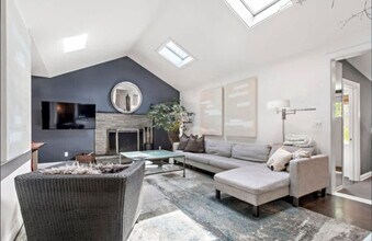 14 Millstone Dr in Southampton, NY - Building Photo - Building Photo