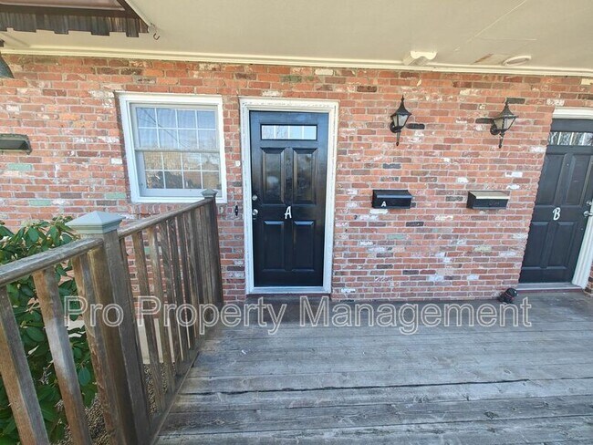 18 Broadview Terrace in Thomaston, CT - Building Photo - Building Photo
