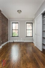 493 2nd Ave in New York, NY - Building Photo - Building Photo