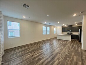 2824 Abrantes Pl in Henderson, NV - Building Photo - Building Photo