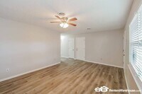 1410 Hawthorne Cir photo'