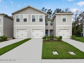 2528 Sadler Trce Wy in Jacksonville, FL - Building Photo