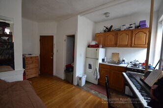 55 S Huntington Ave, Unit 101 in Boston, MA - Foto de edificio - Building Photo