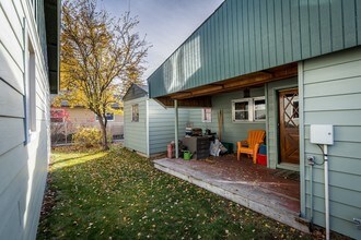 Riverside Triplex in Bend, OR - Building Photo - Building Photo