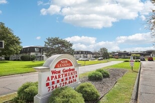 West Garden Apartments in Westland, MI - Building Photo