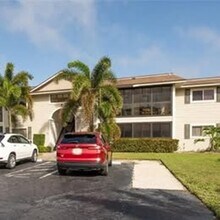 14900 Summerlin Woods Dr, Unit 13 in Ft. Myers, FL - Building Photo - Building Photo