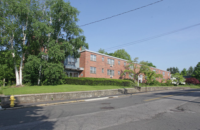 Westridge Apartments in Torrington, CT - Building Photo - Building Photo