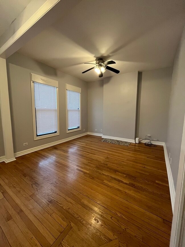 2437 W Lexington St in Chicago, IL - Building Photo - Building Photo