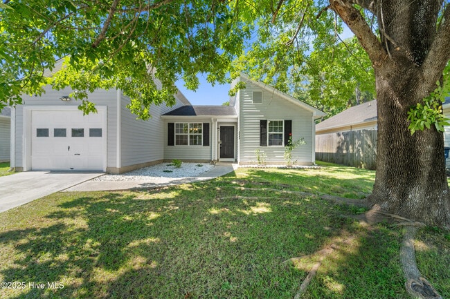 3043 Foxhorn Rd