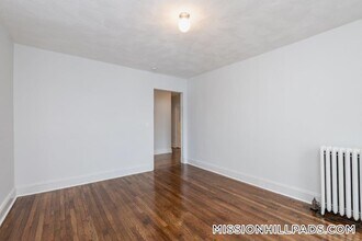 49 Worthington St, Unit 12 in Boston, MA - Foto de edificio - Building Photo