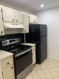 801 SW 133rd Terrace photo'