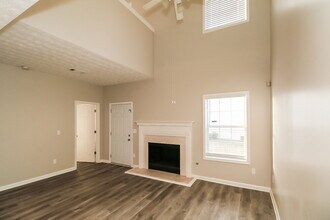 7567 Winderemere Park in Riverdale, GA - Building Photo - Building Photo