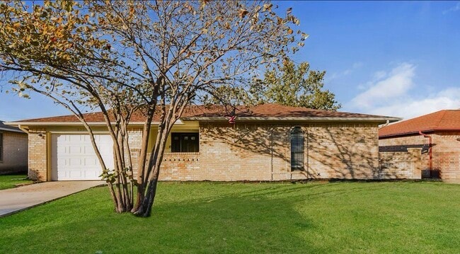 property at 817 Oak Grove Ln