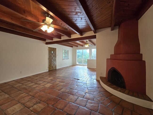 295 Lomita St in Santa Fe, NM - Building Photo - Building Photo