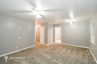 1024 Del Monaco Ave in Interlachen, FL - Building Photo - Building Photo